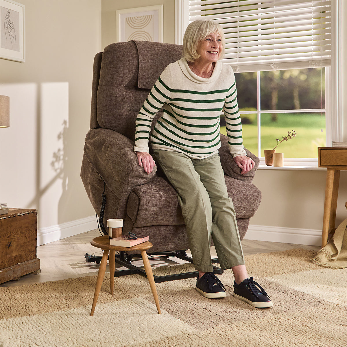 Lawson Four Motor Riser Recliner Chair - Cocoa